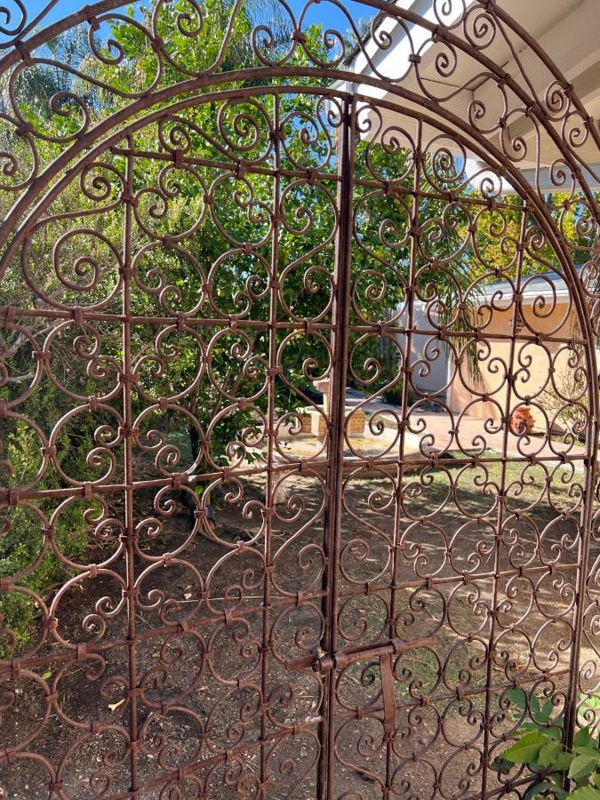 Moroccan Style Home With Swimming Pool Лос-Анджелес Екстер'єр фото